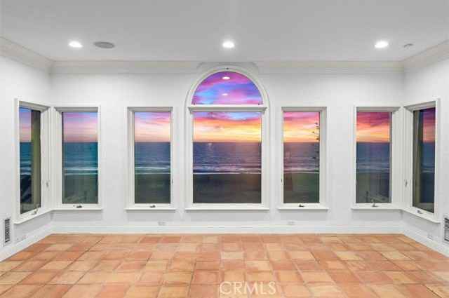 1500 The Strand - Photo 2 of 8