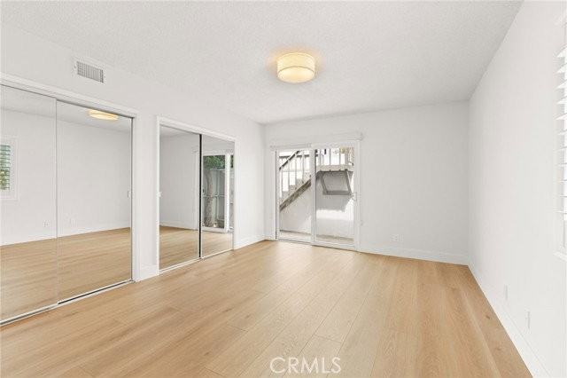 709 13th St - Photo 3 of 6