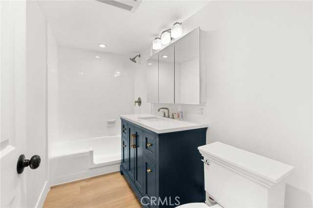 709 13th St - Photo 4 of 6