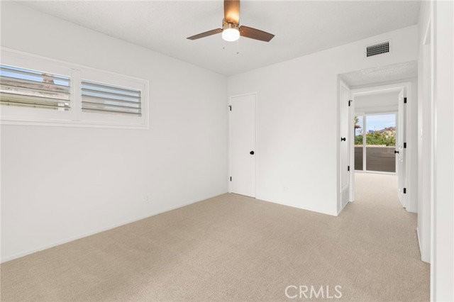 709 13th St - Photo 5 of 6