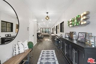 3159 Thatcher Ave - Photo 2 of 8