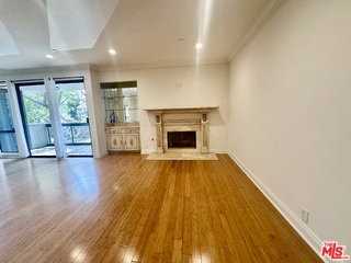 324 N Palm Dr #206 - Photo 4 of 8