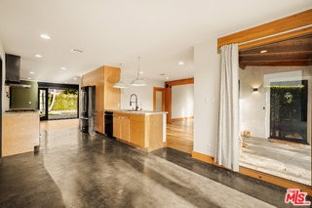 826 N Kilkea Dr - Photo 1 of 1