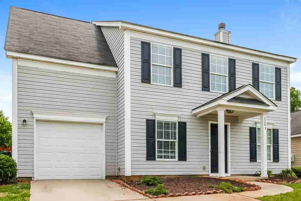 2203 Pimpernel Rd - Photo 4 of 17