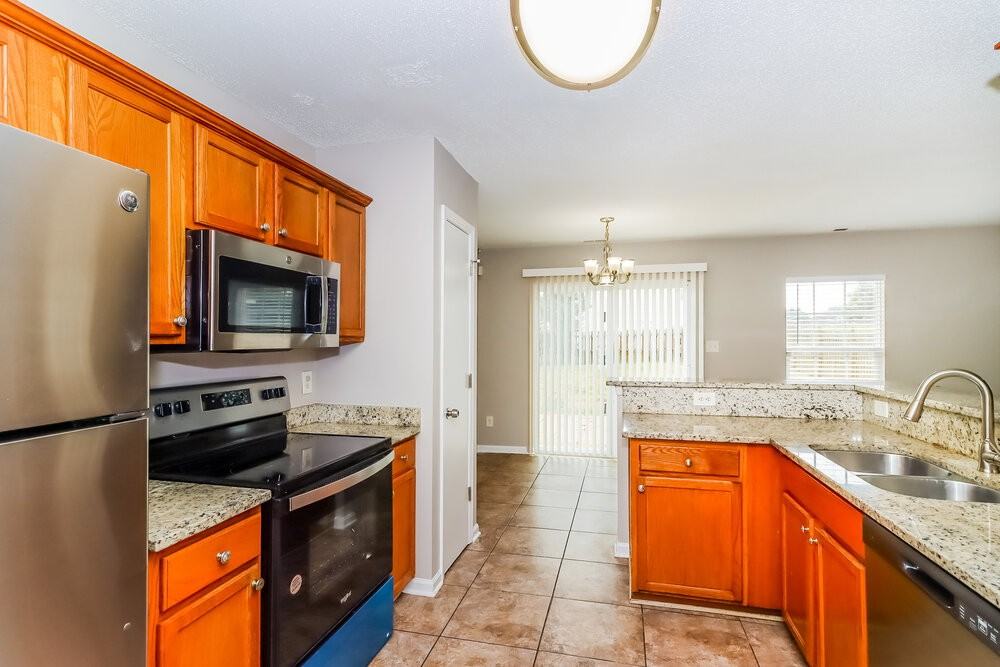 2203 Pimpernel Rd - Photo 7 of 17