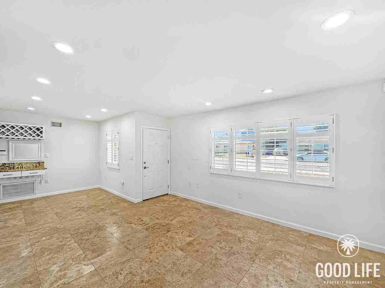 838 Elm Ave - Photo 3 of 30