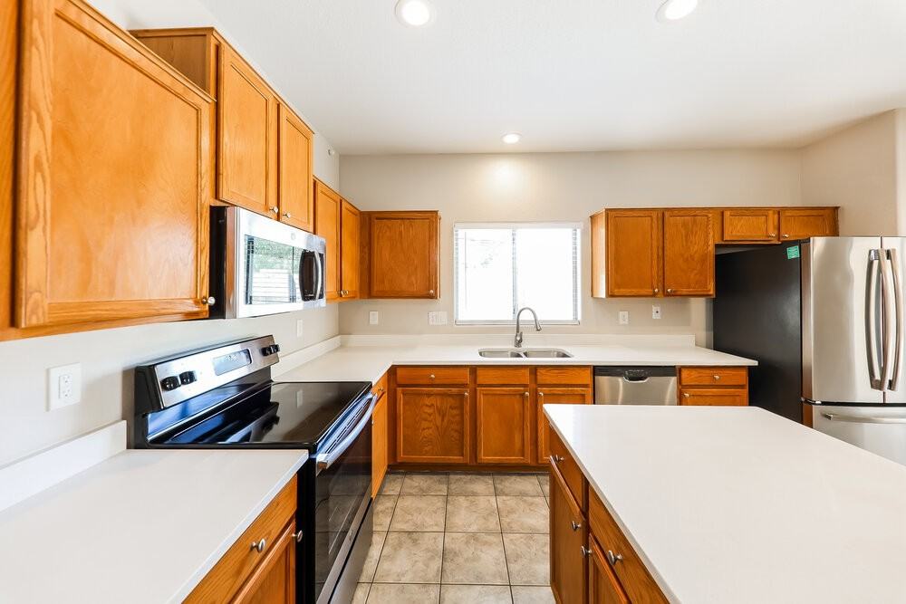 3405 N 129th Dr - Photo 6 of 16