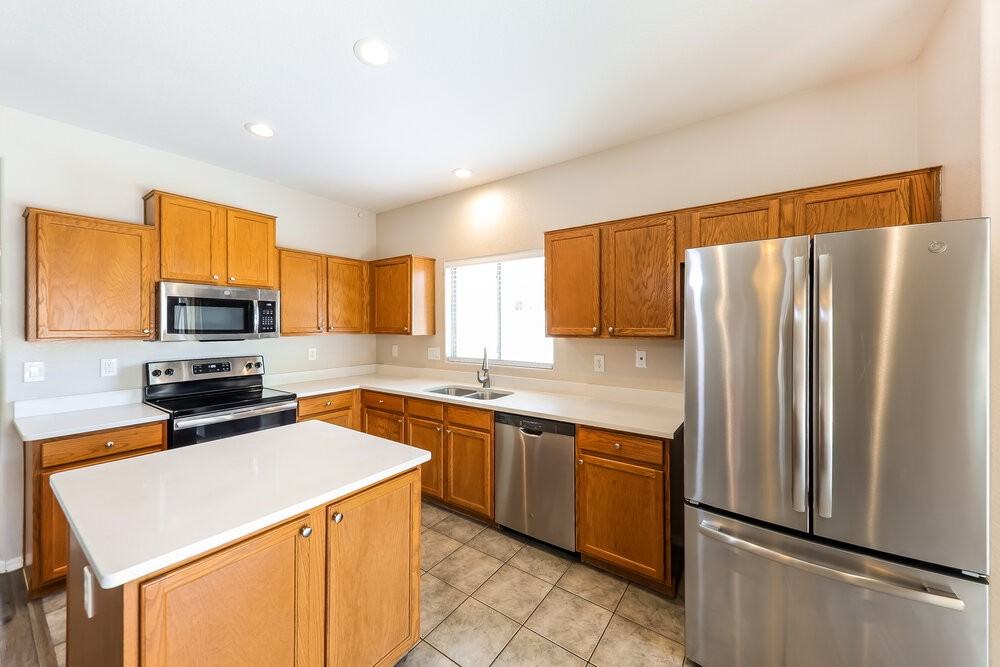 3405 N 129th Dr - Photo 7 of 16