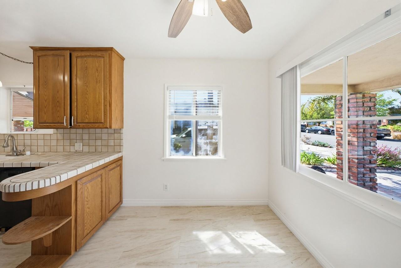 1355 W Santa Cruz St - Photo 6 of 43