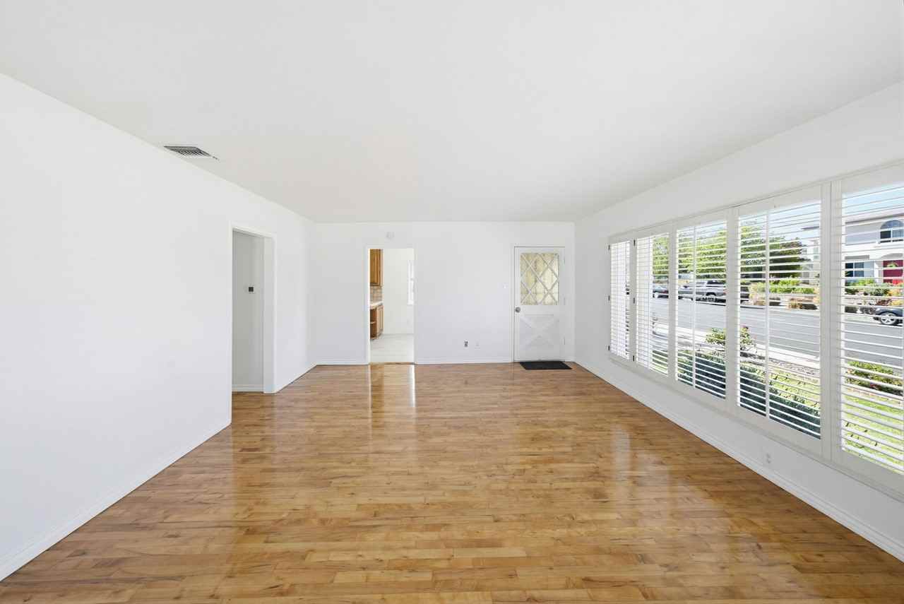 1355 W Santa Cruz St - Photo 7 of 43