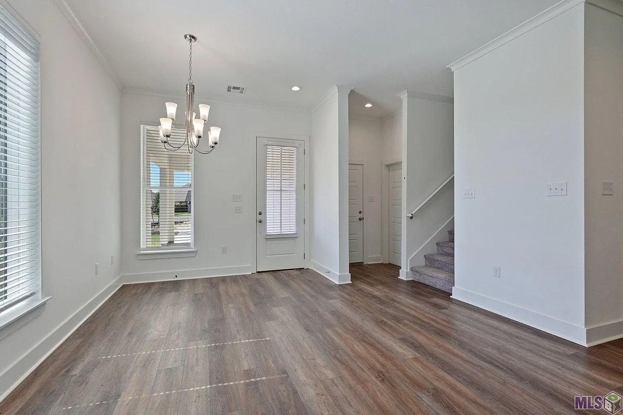 601 Lake Shelf Dr - Photo 6 of 13