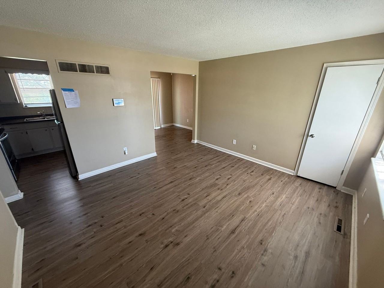 7726 E 103rd Ter - Photo 2 of 6