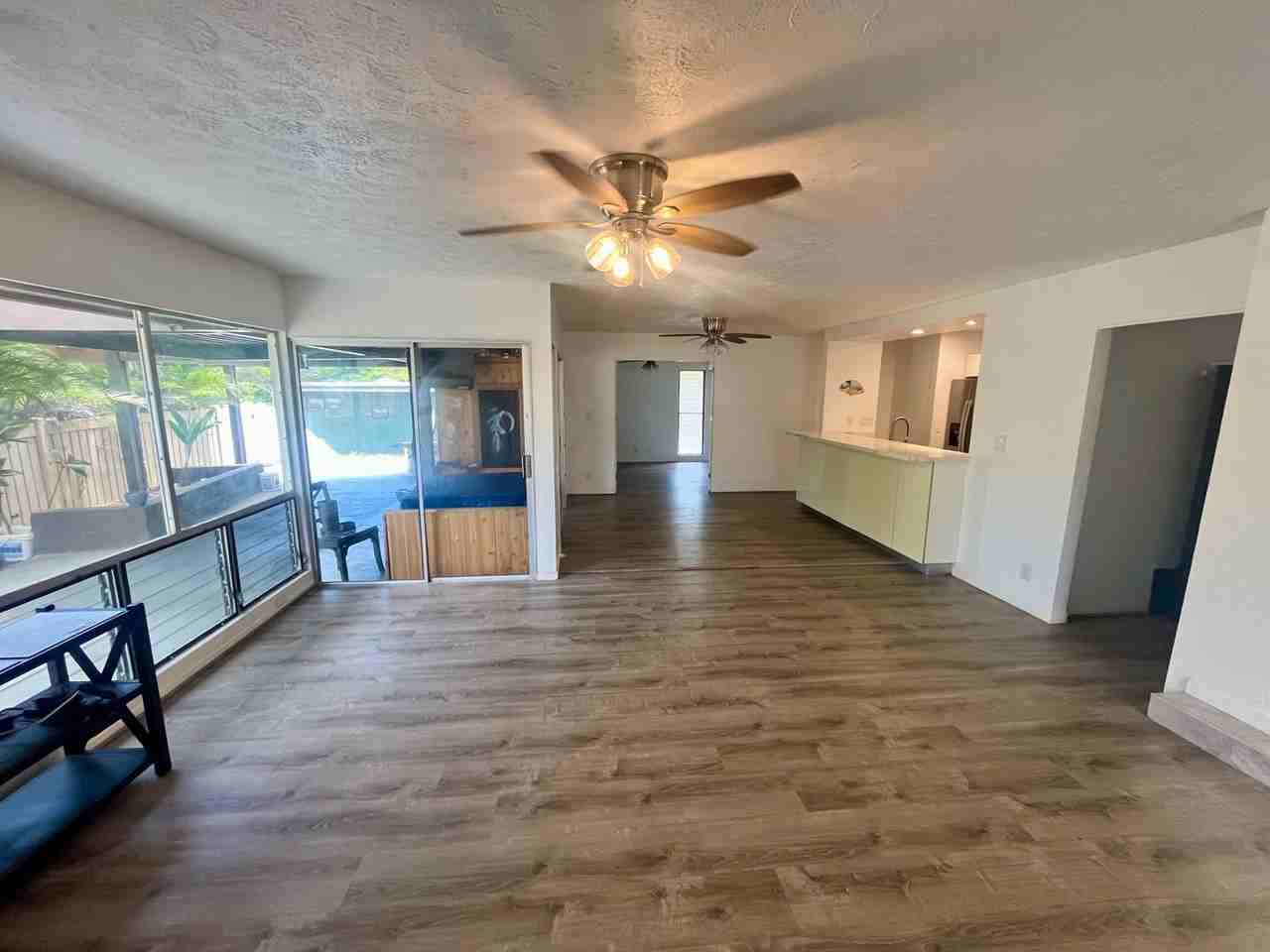 1015 Maunanani St - Photo 2 of 14