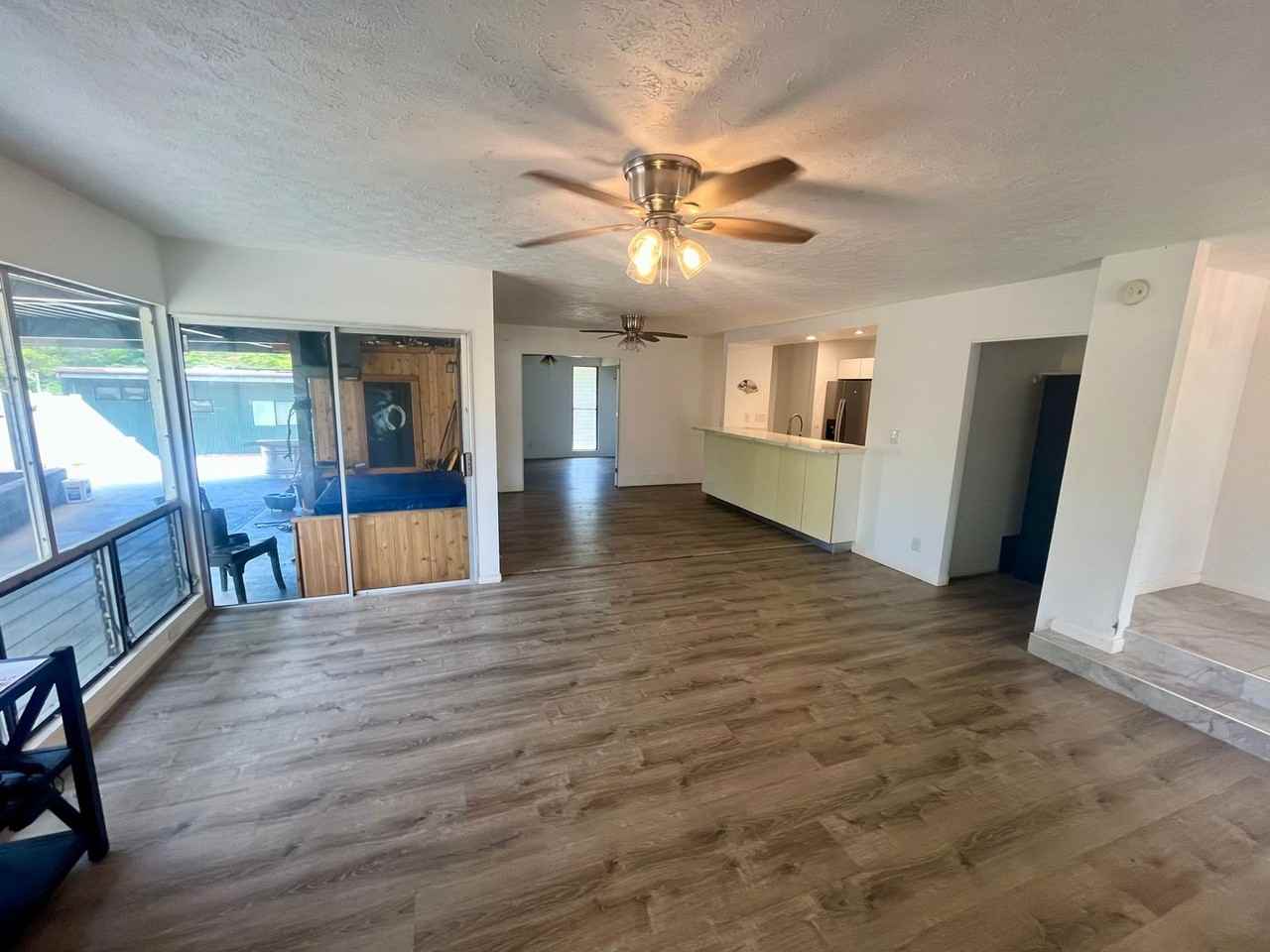 1015 Maunanani St - Photo 3 of 14