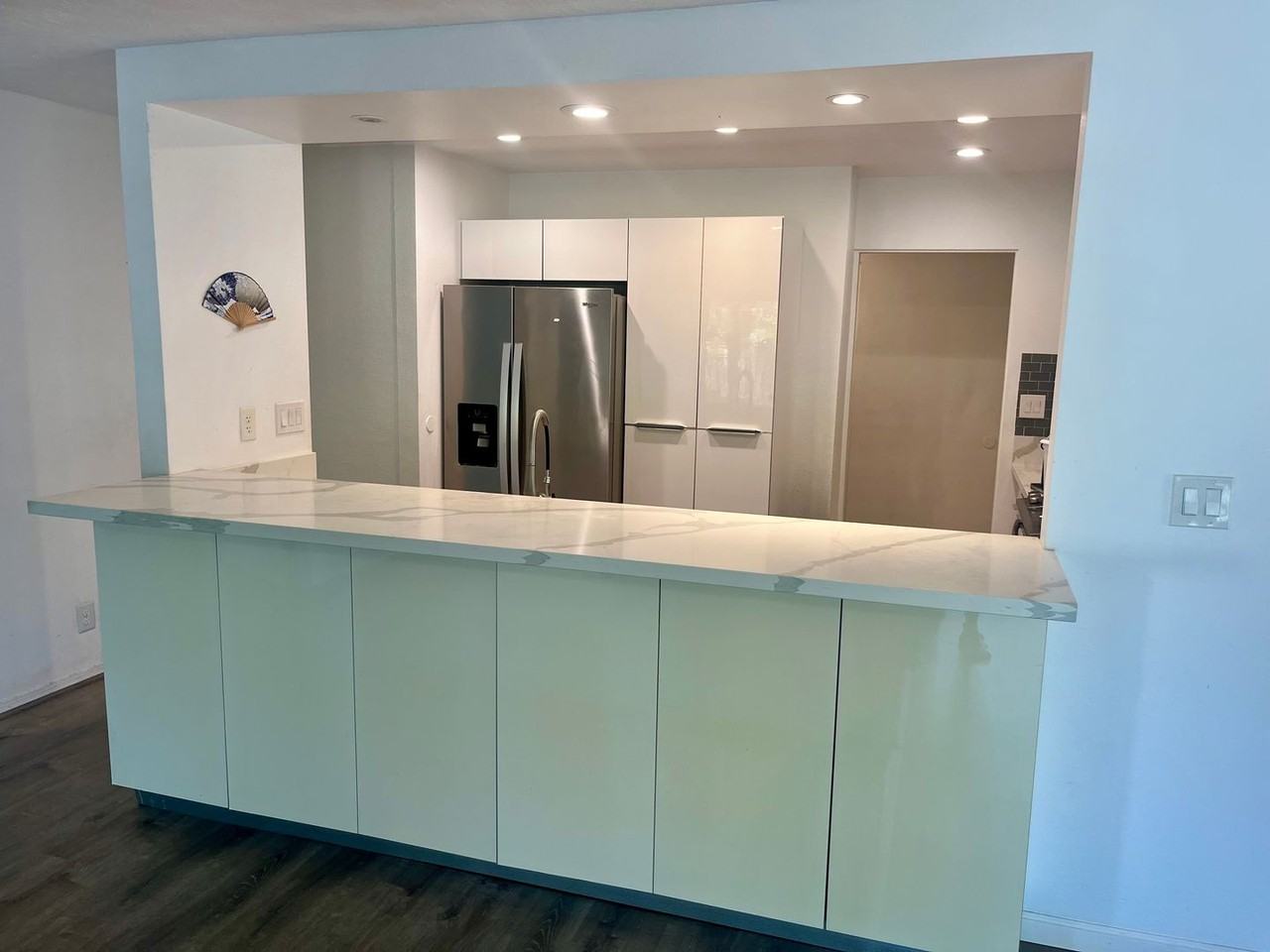 1015 Maunanani St - Photo 4 of 14