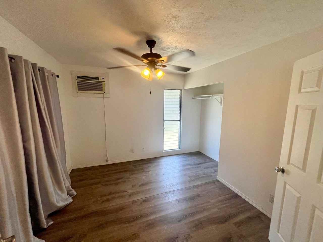 1015 Maunanani St - Photo 7 of 14