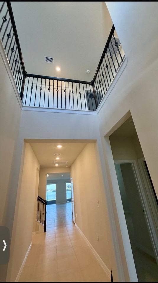 3099 Springbank Dr - Photo 4 of 38