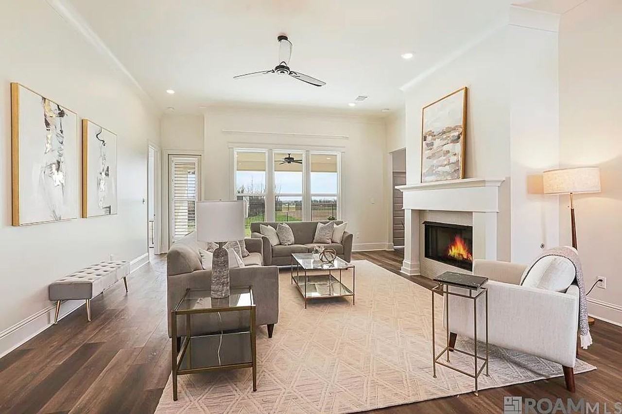 4313 Boulonnais Ave - Photo 3 of 26