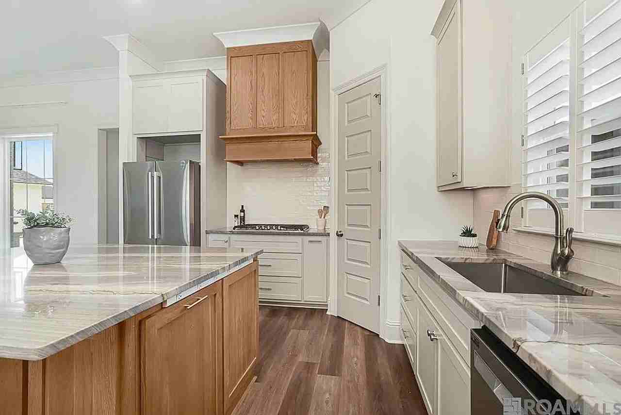 4313 Boulonnais Ave - Photo 6 of 26