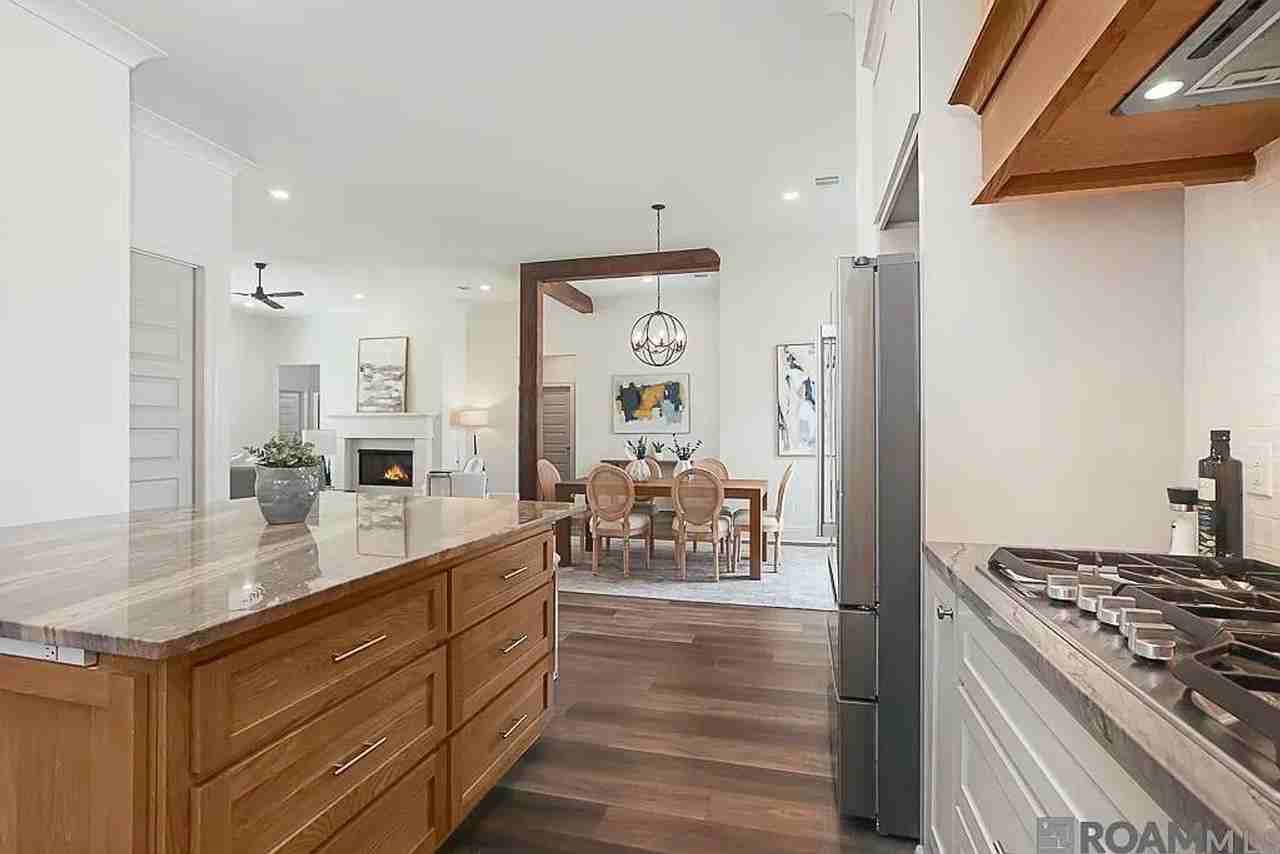 4313 Boulonnais Ave - Photo 7 of 26