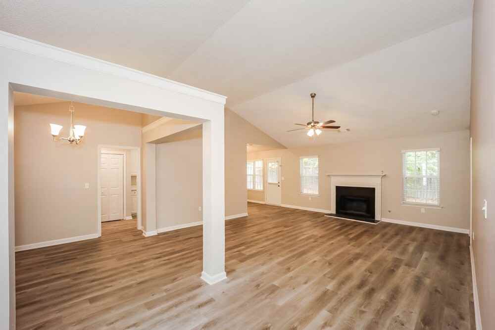 154 Fairhaven Trl - Photo 3 of 16