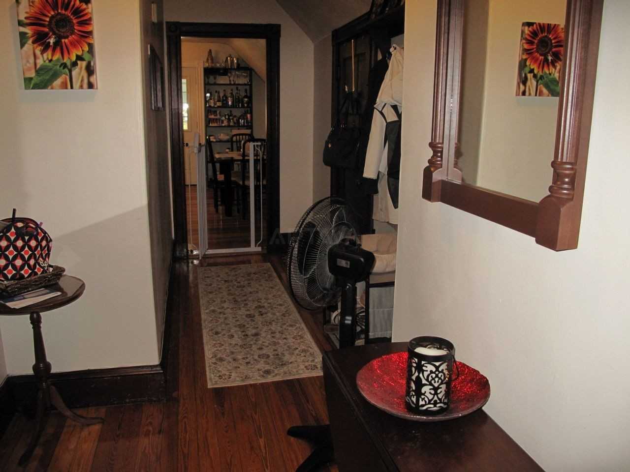 21 Bay State Ave #3DUPE - Photo 4 of 5