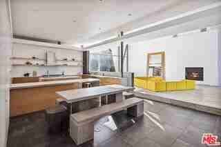 3660 Inglewood Blvd - Photo 3 of 8