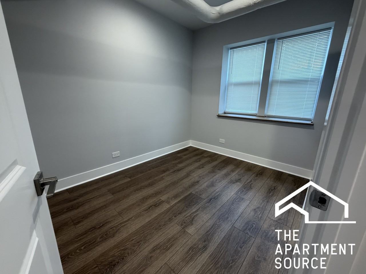 5010 N Springfield Ave #G - Photo 6 of 10