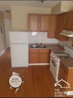 featured image of 2140 Clarence Ave #1S