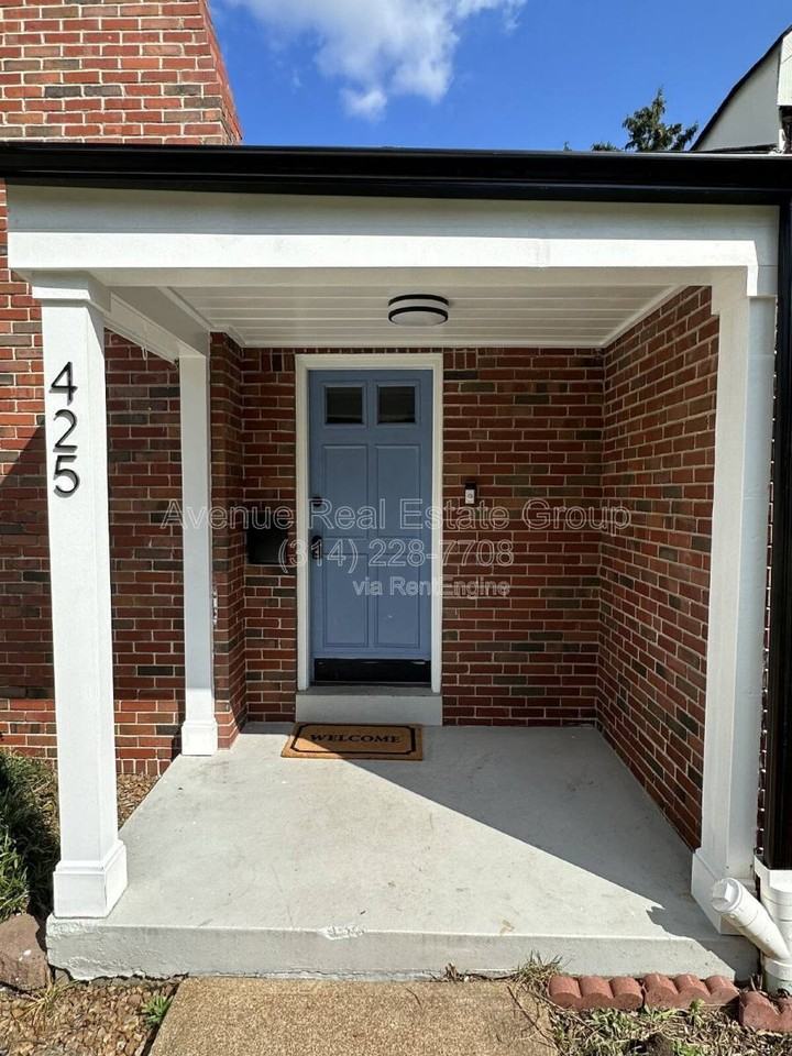 425 Bismark Ave - Photo 3 of 10