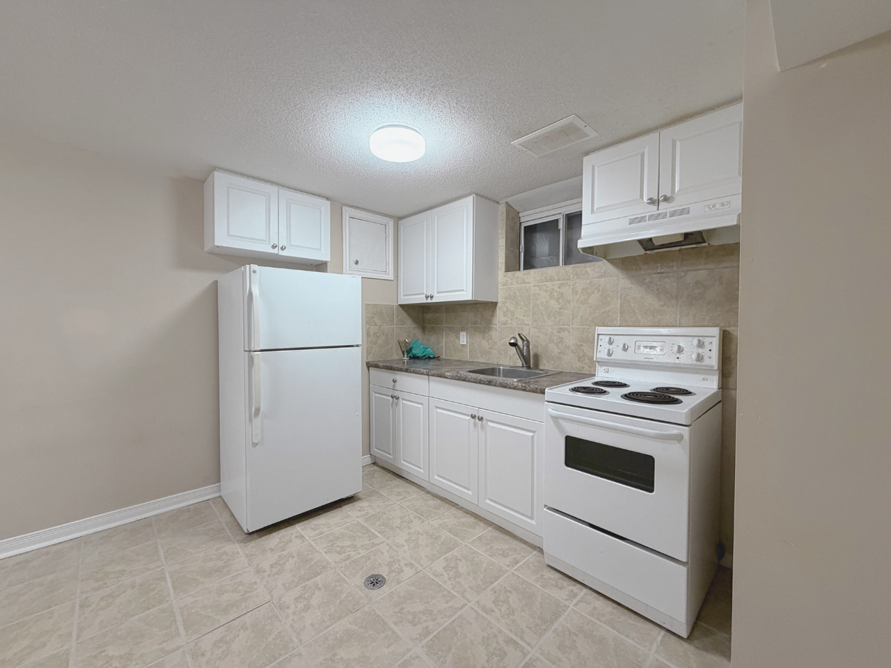 841 Garth St - Photo 2 of 13