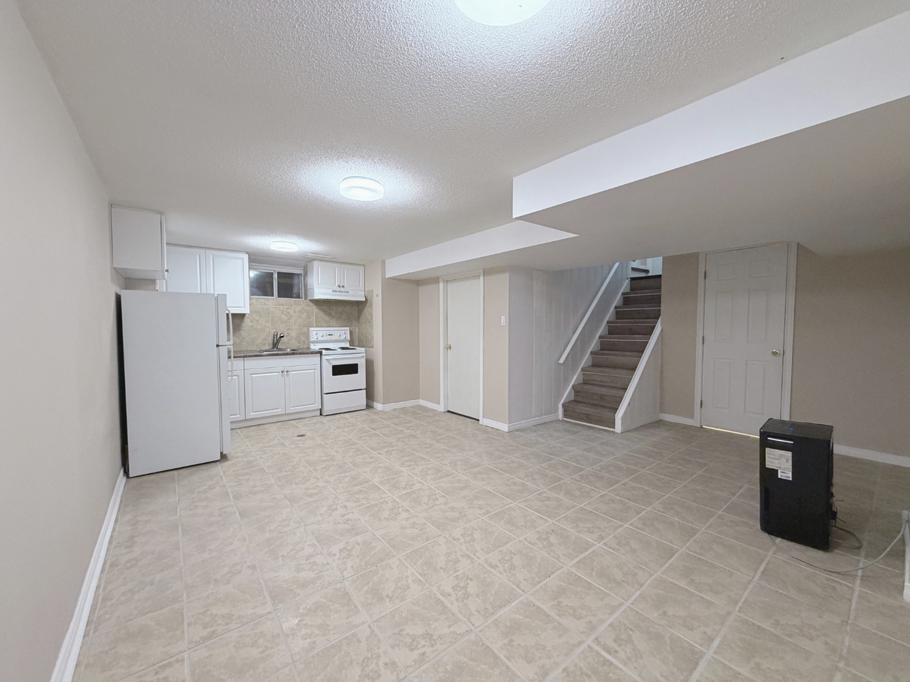 841 Garth St - Photo 5 of 13