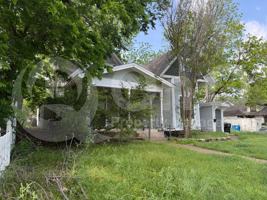 featured image of 224 W Hull St #A