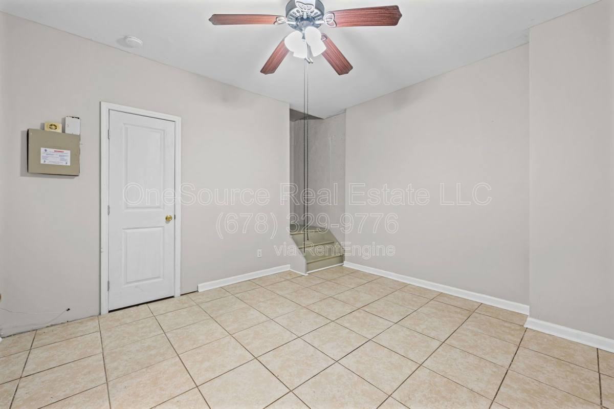 4211 Crestside Rdg #B - Photo 6 of 10