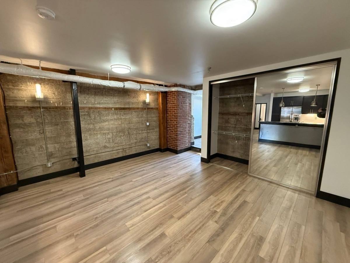 160 Liberty St Ne #M20 - Photo 5 of 10