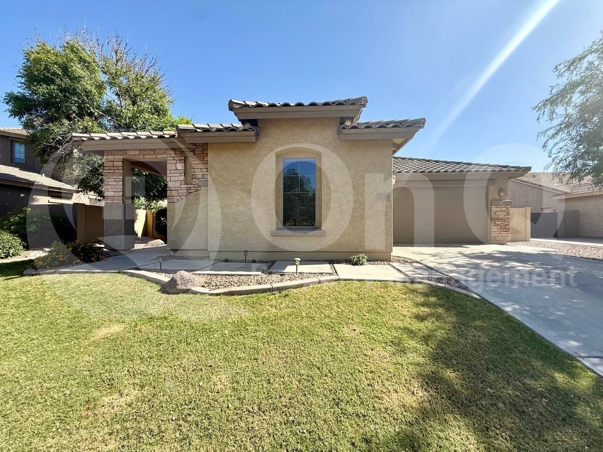 2135 E Grand Canyon Dr - Photo 2 of 10