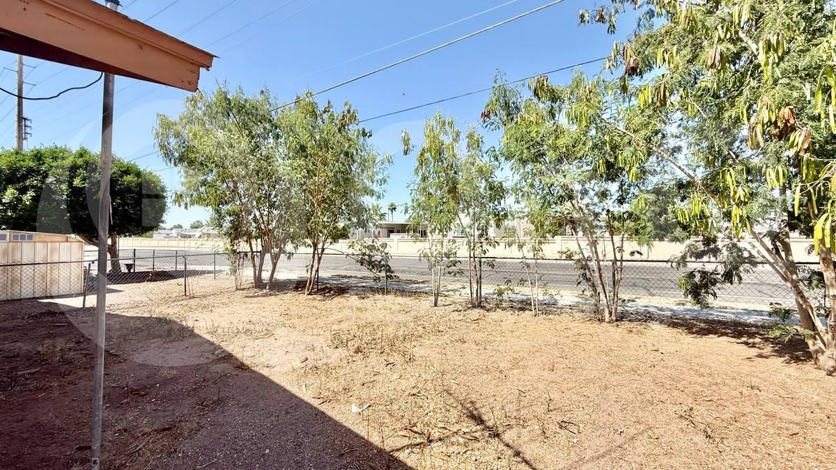 404 E Quail Ave #3 - Photo 3 of 10