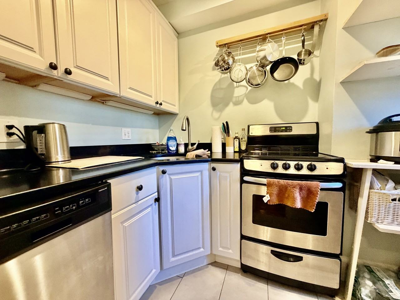 354 Beacon St #2 - Photo 5 of 17