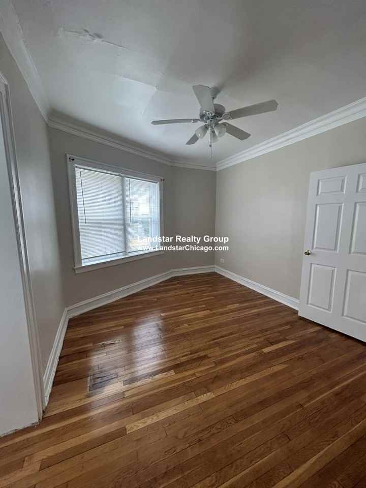 7737 N Sheridan Rd #1 - Photo 4 of 16