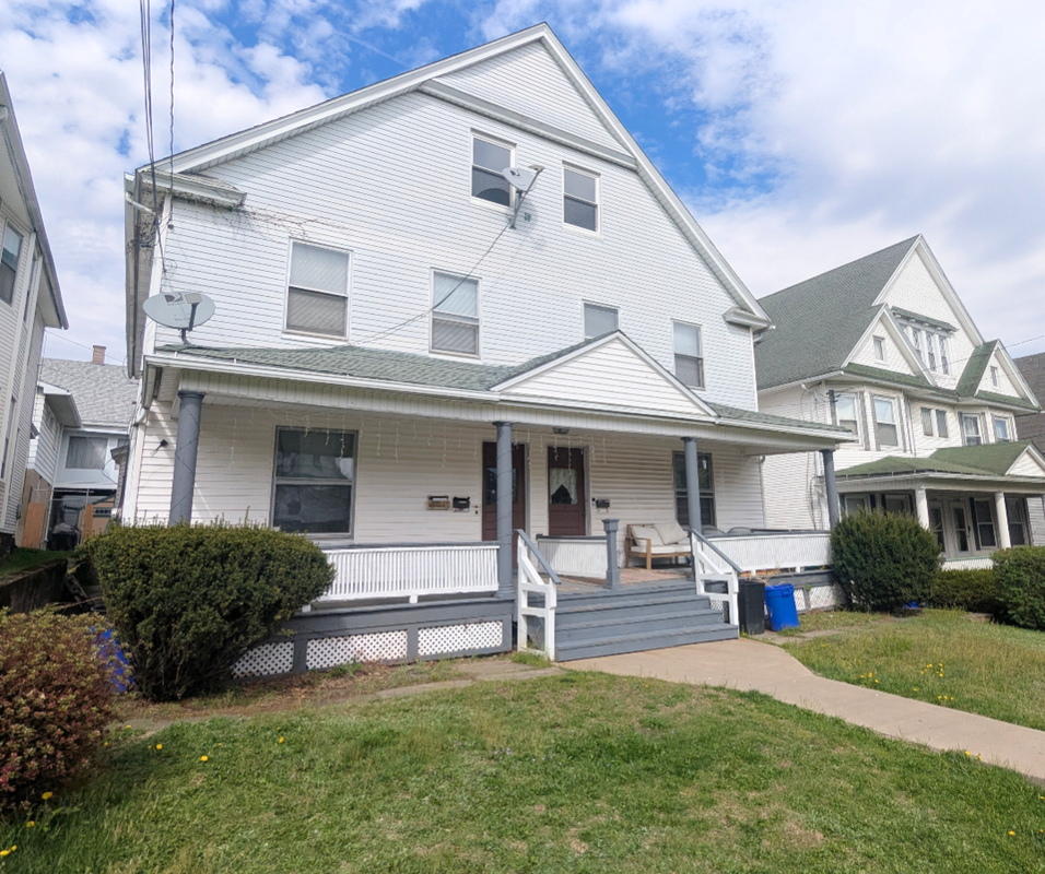 1222 Schlager St - Photo 5 of 7