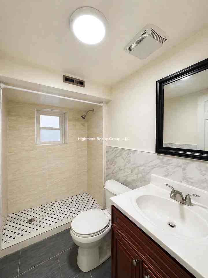 1234 W Arthur Ave #GB - Photo 3 of 14