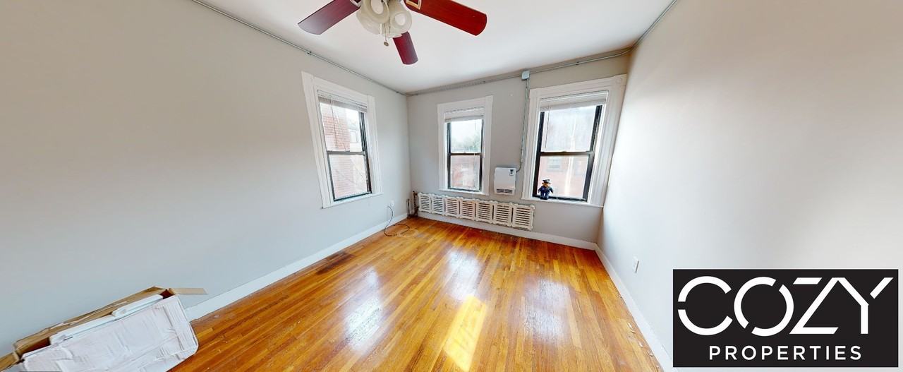 48 Jfk St #9 - Photo 2 of 5