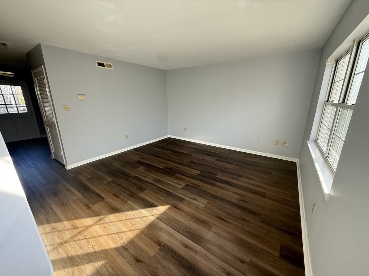 841 Vista View Ln #6-8 - Photo 2 of 17