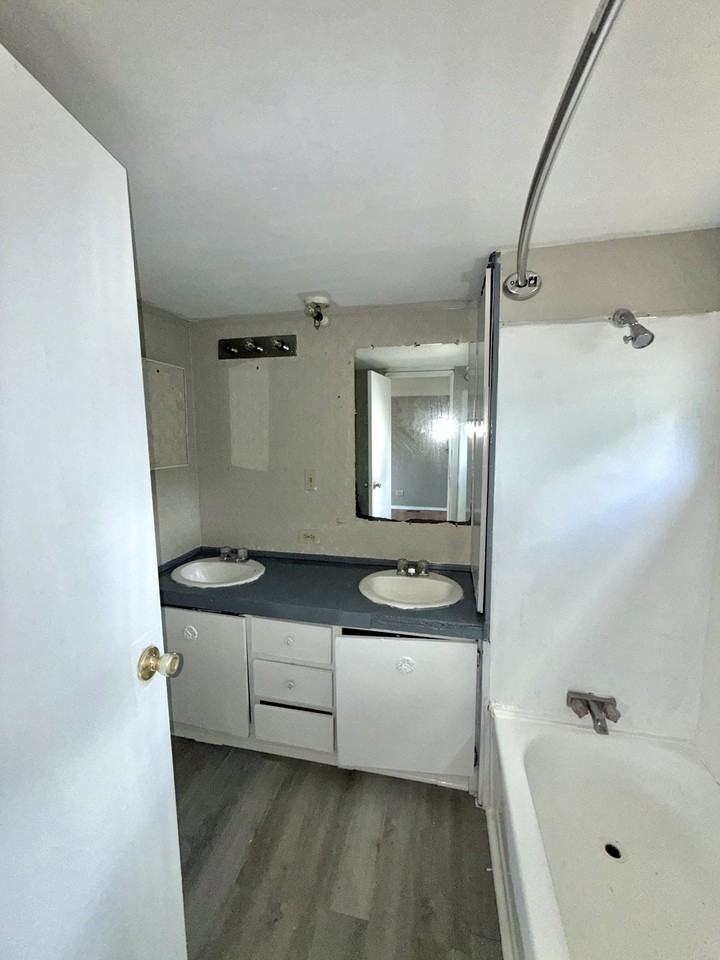 106 Goddard Ln - Photo 3 of 7