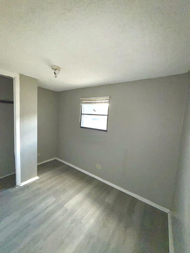 106 Goddard Ln - Photo 4 of 7