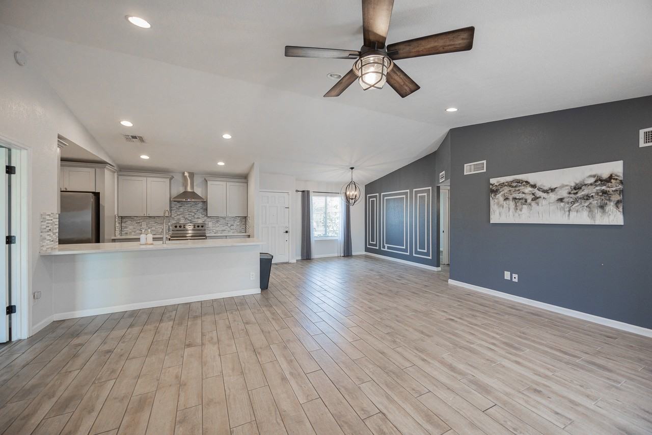 5901 E Friess Dr - Photo 7 of 33