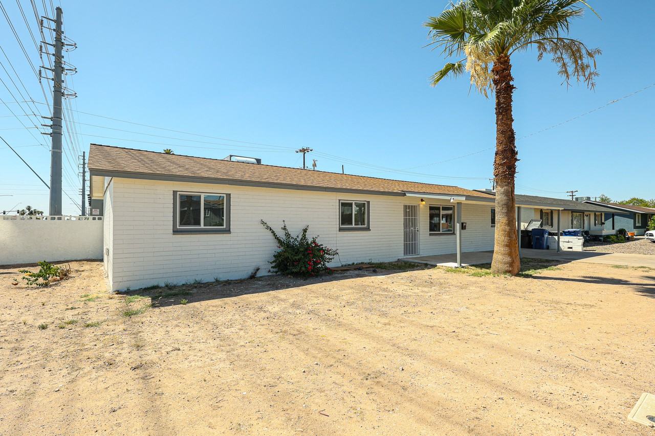 410 N Ironwood - Photo 3 of 29