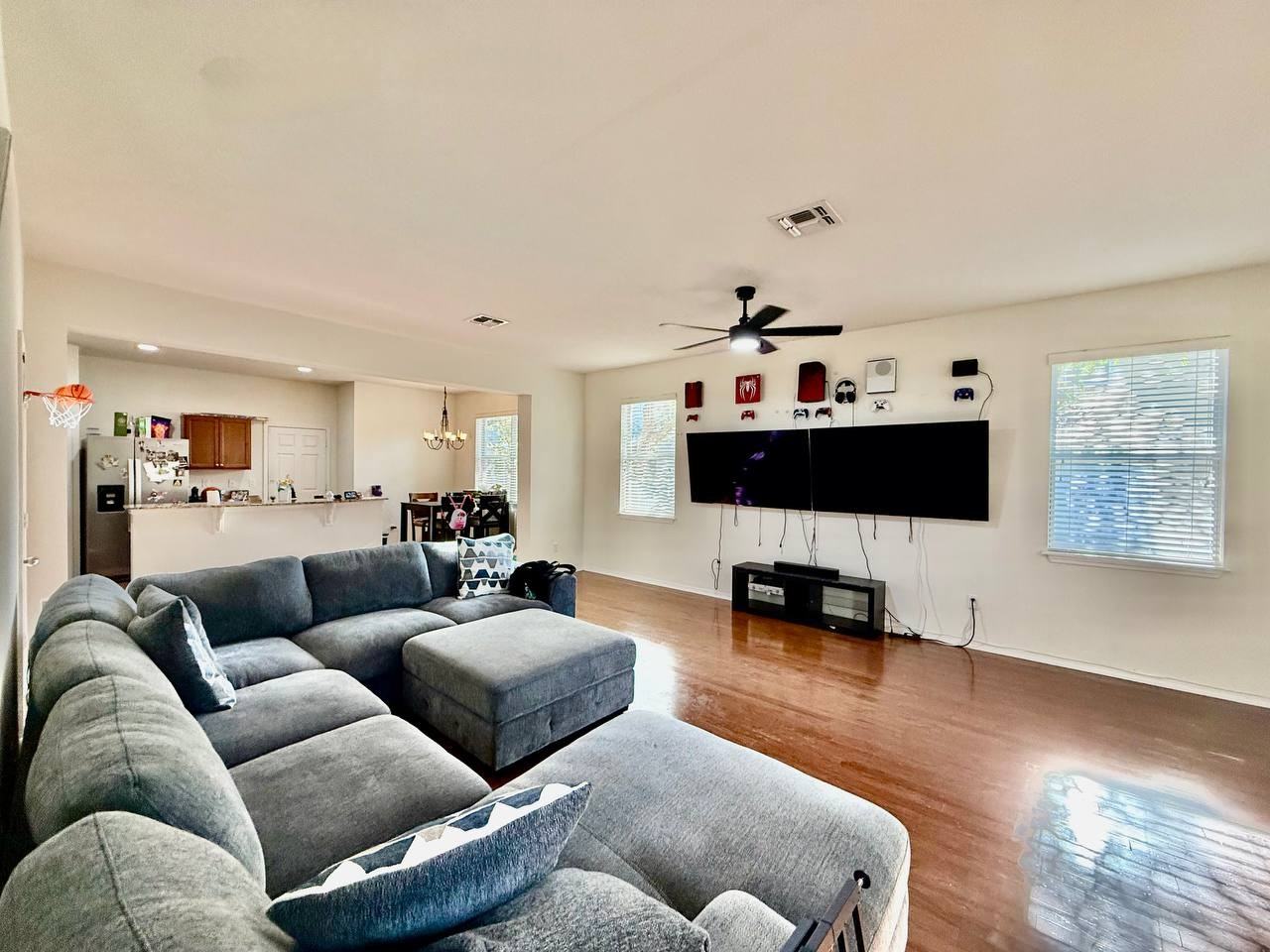 9044 Aspen Hollow Pl - Photo 7 of 27