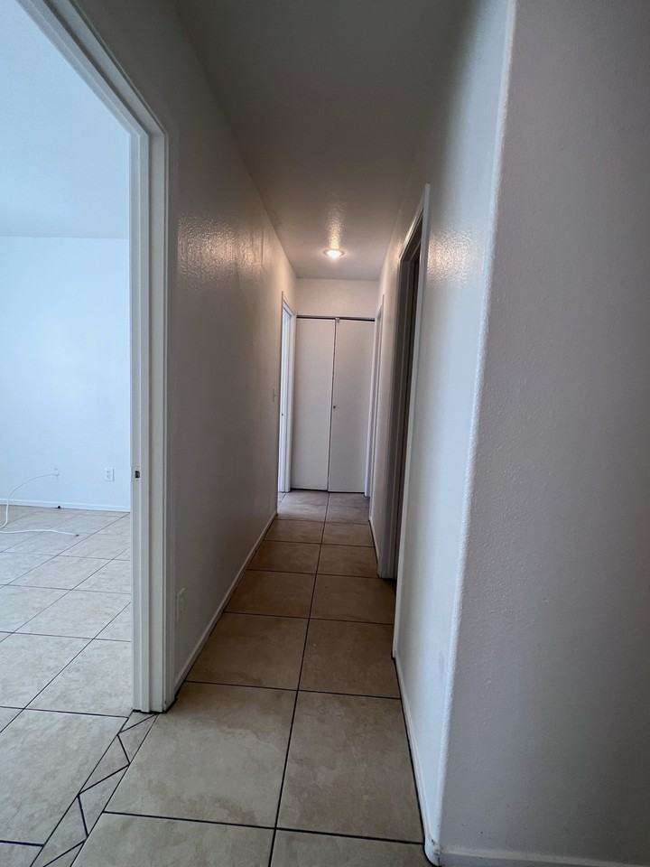 5932 Kenmore St - Photo 7 of 16