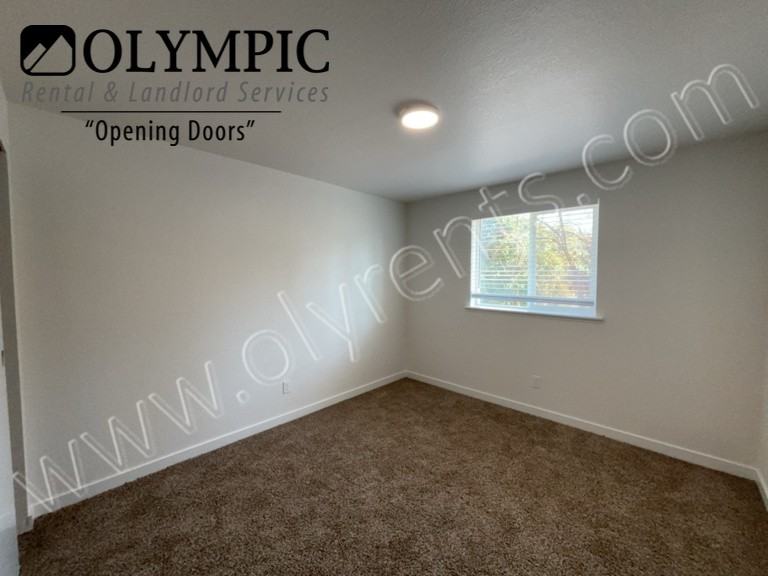 2137 Conger Ave Nw - Photo 6 of 16